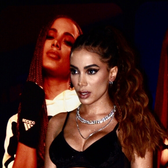 'Minha família sabe da minha bissexualidade', afirma Anitta