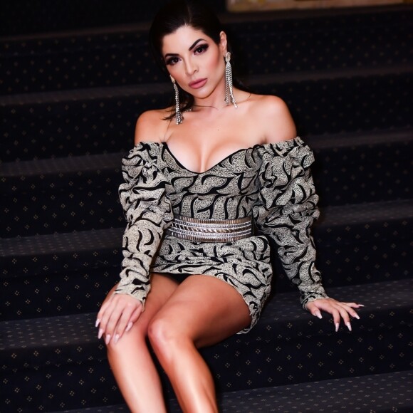Géssica Kayane apareceu produzida em foto e foi comparada à Kylie Jenner