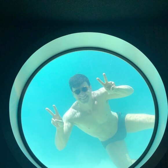 A casa de Rodrigo Faro tem piscina aquecida
