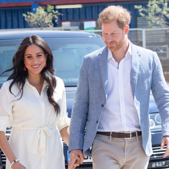 Meghan Markle e Príncipe Harry valorizam rotina com o filho, Archie, de 1 ano e 5 meses