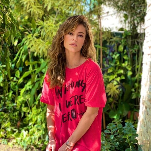 Paolla Oliveira postou foto com a sobrinha para comemorar o aniversário da menina