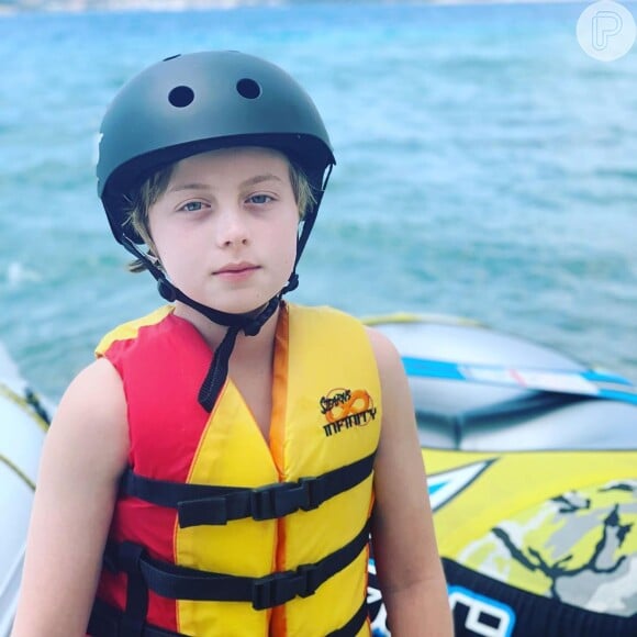 Em junho de 2019, filho de Luciano Huck sofreu um grave acidente enquanto praticava wakeboard