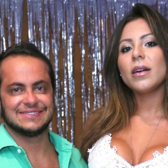 Thammy Miranda brincou com o filho, Bento, na sua festa de 10 meses