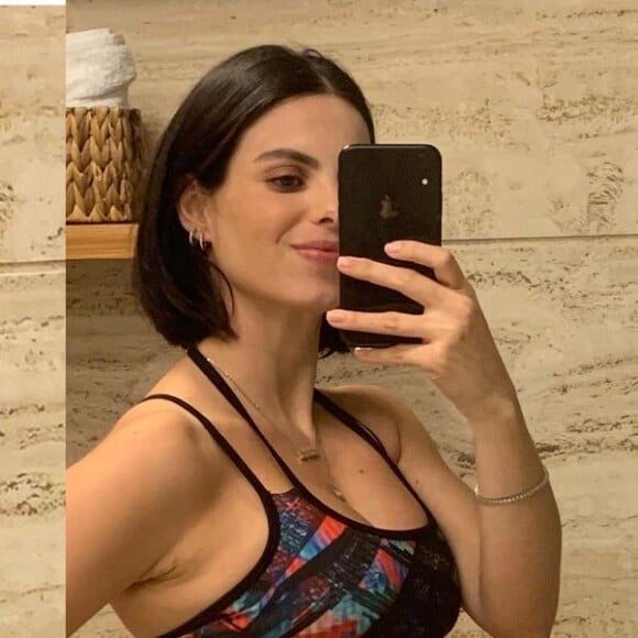 Sthefany Brito compartilhou em suas redes a evolução da gravidez