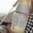 Sthefany Brito faz foto com bombinha de leite