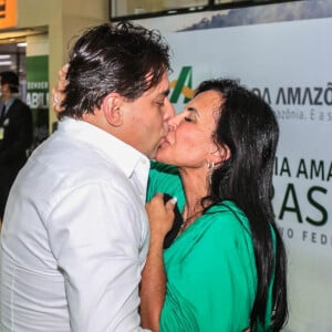 Gretchen se casou pela 18ª vez em setembro de 2020. O noivo foi o saxofonista Esdras de Souza