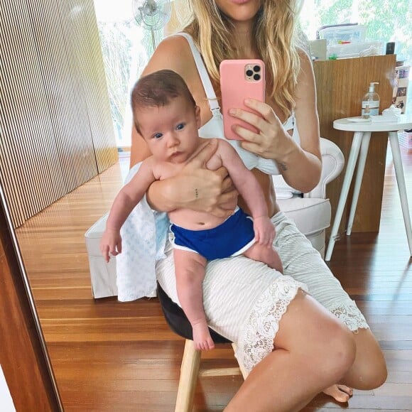 Giovanna Ewbank postou foto sua na infância e fãs notaram semelhança com Zyan