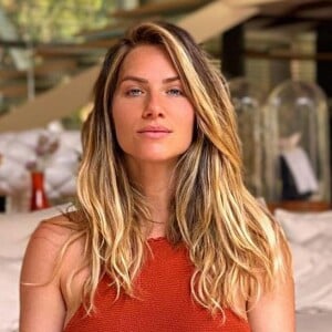 Giovanna Ewbank fez post para parabenizar a mãe, Deborah Ewbank, em aniversário