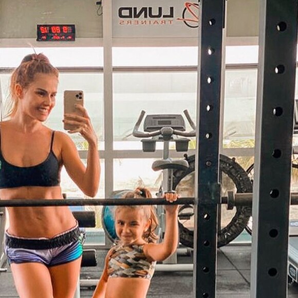 Deborah Secco e Maria Flor vão contracenar na novela 'Salve-se Quem Puder'