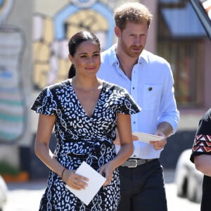 Meghan Markle pede fim de tabu sobre aborto