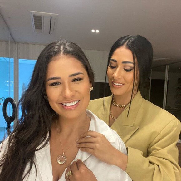 A filha de Simone já ganhou vários lookinhos de Simaria