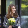 Blusa de poá foi escolhida novamente por Kate Middleton para vídeo no Instagram