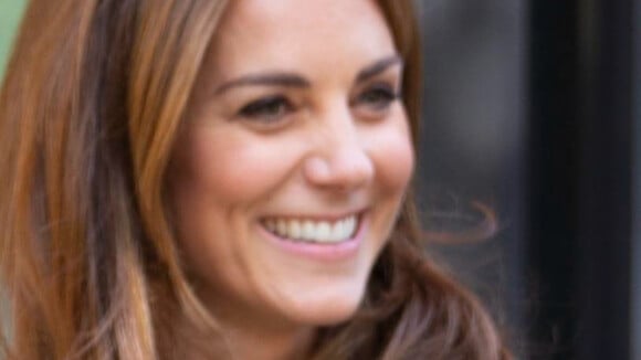 5 eventos, 5 looks repetidos: Kate Middleton 'dá aula' de moda sustentável. Confira!
