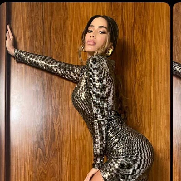 Fãs se empolgam e pedem feat. 'Vou falar com ele pra gente providenciar um funk pra vocês ano que vem', disse Anitta