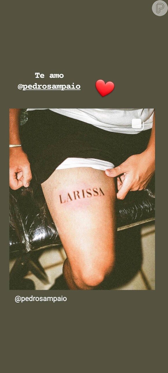 Pedro Sampaio mostra tatuagem 'Larissa' na coxa e Anitta se declara: 'Te amo'