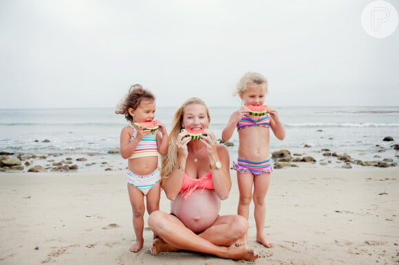 Hidratação no verão: as grávidas devem beber bastante água e consumir frutas que tenham líquidos