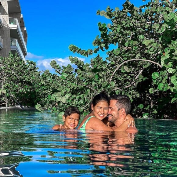 Irmã de Simaria, Simone curte férias em Cancún com o marido, Kaká Diniz, e o filho, Henry