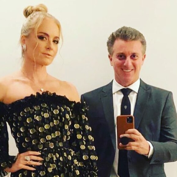 Angélica relembra início do namoro com Luciano Huck