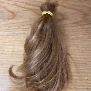 Grazi Massafera mostra cabelo doado pela filha, Sofia, de 8 anos