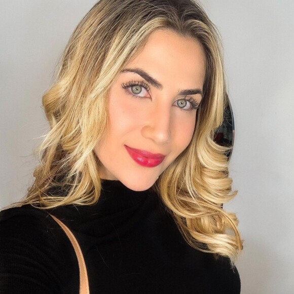 Filha de Leonardo, Jéssica Costa esbanja beleza em foto no Instagram