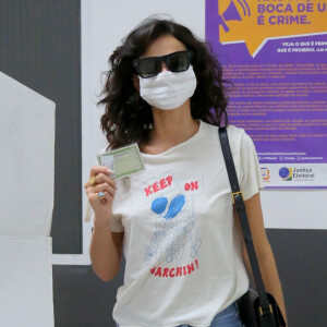 Bruna Marquezine está com 25 anos