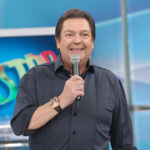 Globo diz que Fausto Silva não está internado e confirma 'rotina' no hospital