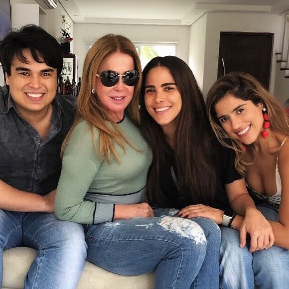 Zilu Godoi afirmou que sempre colocou a família em primeiro lugar - ela é mãe de Wanessa, Camilla e Igor