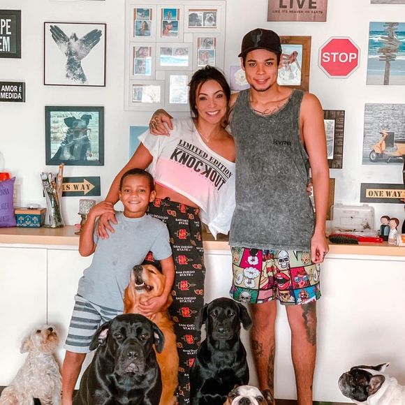 Além de Wallace, Carol Nakamura também é mãe do jovem Juan