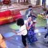 Fátima Bernardes faz coreografia da 'Dança da cordinha' no 'Encontro' ao lado do É o Tchan