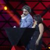 Alexandre Nero surpreendeu o público ao tascar um beijo no palco do Prêmio Extra de Televisão na noite desta terça-feira, 11 de novembro de 2014