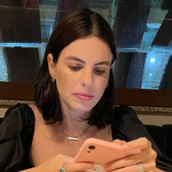 Sthefany Brito saiu para jantar com o marido