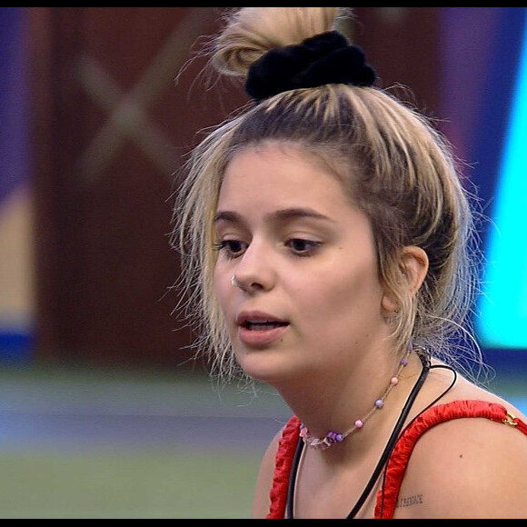 'BBB 21': Viih Tube tomou banho depois de 2 dias, mas não quis lavar o cabelo