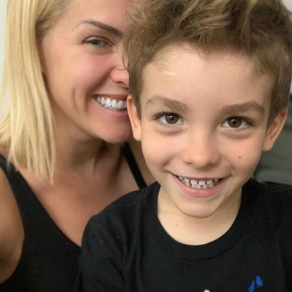 Ana Hickmann completou 40 anos no dia 1º de março