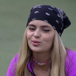 No 'BBB 21', Viih Tube aparece com as bandanas em diferentes estampas e cores