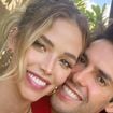 Carol Dias posta foto com Kaká e filha e expressão da bebê rouba a cena. Veja!