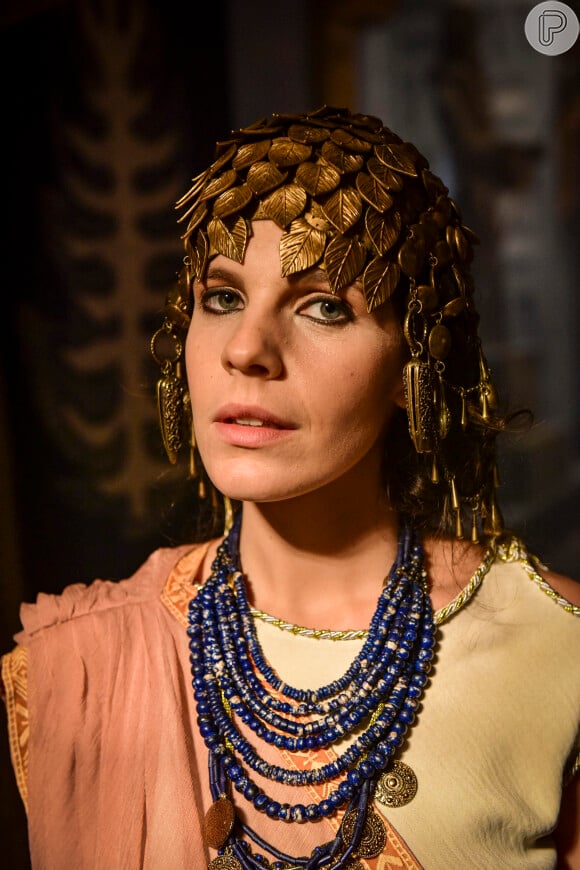Giovana Echeverria é a rainha Kiria da novela 'Gênesis'