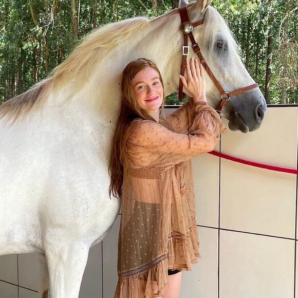 Marina Ruy Barbosa e Guilherme Mussi estariam construindo casa juntos, diz jornal