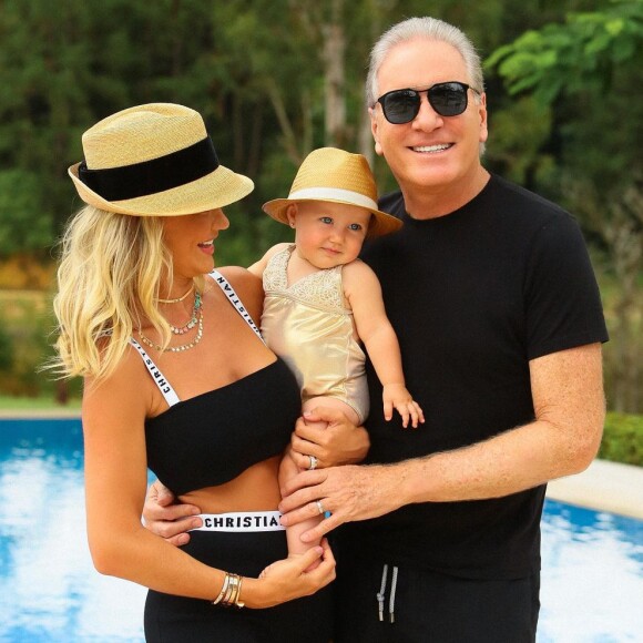 Vicky é fruto da união de Ana Paula Siebert e Roberto Justus