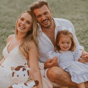 Thaeme Mariôto está grávida!