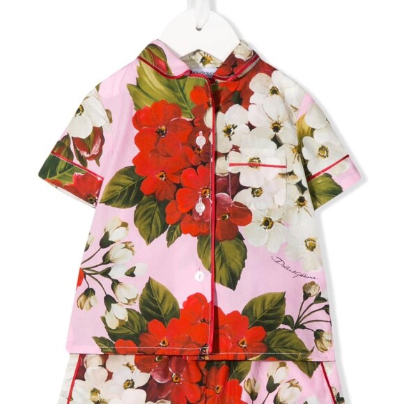 Look combinado de Ana Paula Siebert e Vicky tem conjuntinho infantil avaliado em mais de R$ 7 mil no site 'Farfetch'