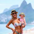 Look de Ana Paula Siebert com a filha está avaliado em mais de R$ 10 mil
