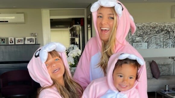 Ticiane Pinheiro se veste de coelho com as filhas em foto e brinca: 'Três coelhinhas passando'