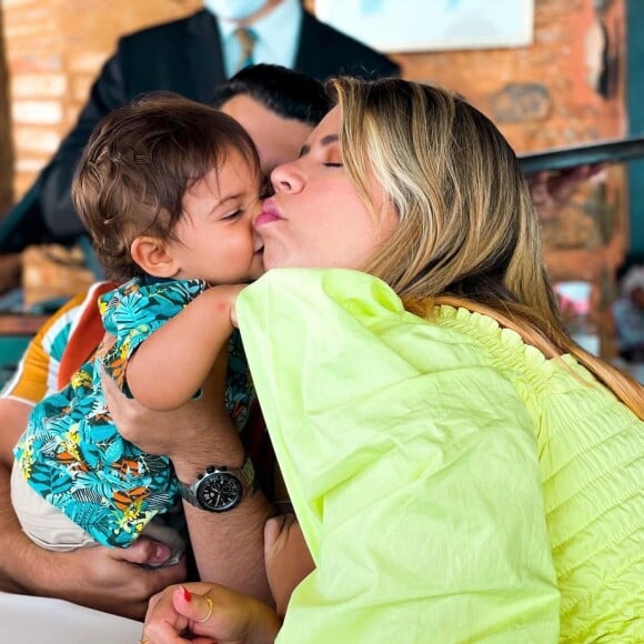 Marília Mendonça é mãe de Léo, de 1 ano e 4 meses