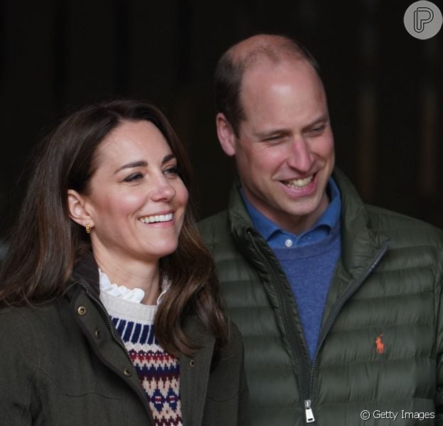 Kate Middleton combina look de frio com os 3 filhos em vídeo especial por bodas. Confira!