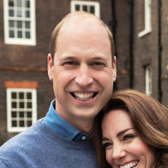 Kate Middleton e Príncipe William agradeceram o carinho de fãs com aniversário de casamento