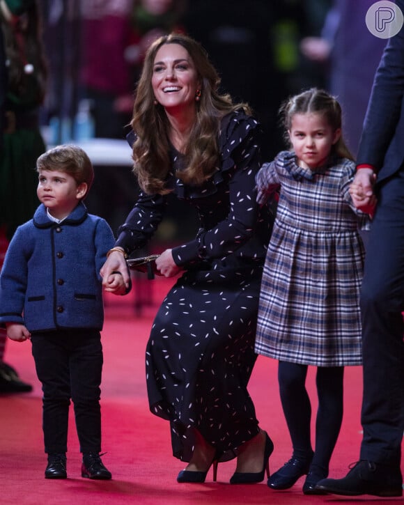 Filhos de Kate Middleton combinaram look com a mãe e o pai, William