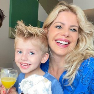 Karina Bacchi e Amaury Nunes anunciaram crise no casamento após 2 anos de união