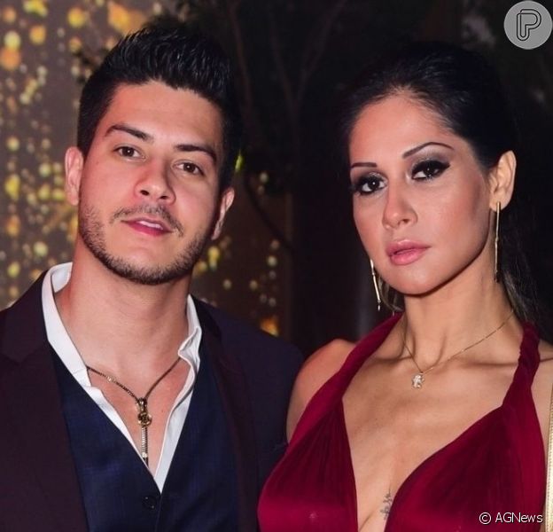 Mayra Cardi E Surpreendida Pelo Ex Arthur Aguiar No Dia Das Maes Purepeople