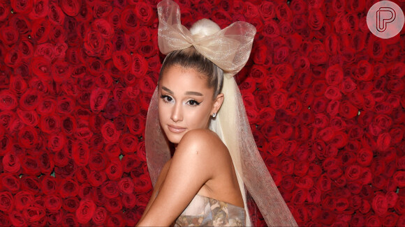 Ariana Grande se casa com Dalton Gomez em cerimônia intimista em sua casa, na Califórnia, em 15 de maio de 2021