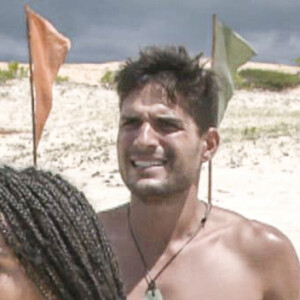 Gleici Damasceno afastou rumor de romance com Kaysar Dadour durante as gravações do 'No Limite 5': 'Mas aqui fora, tô na pista (risos). A gente conversa. Está sendo legal assim'